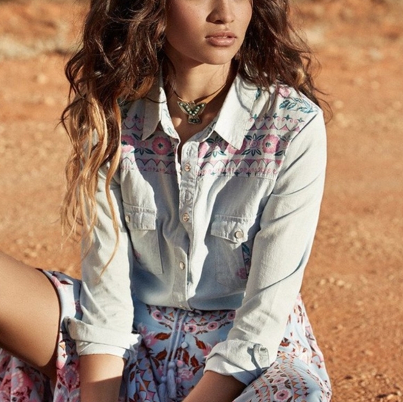 Spell Pandora Chambray Top Size M - Picture 1 of 12